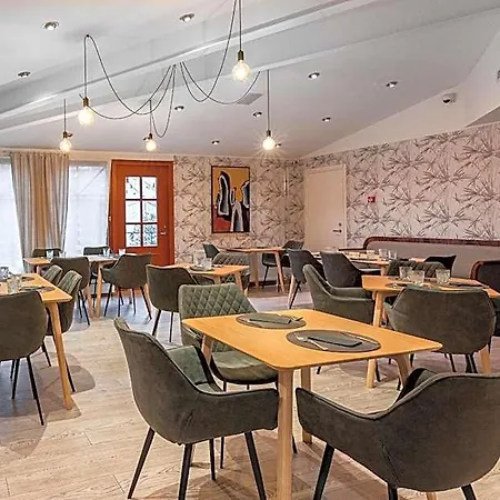 Hotel Rija Fonnental Design 4*
