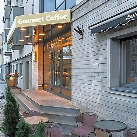 Rija Fonnental Design 4*